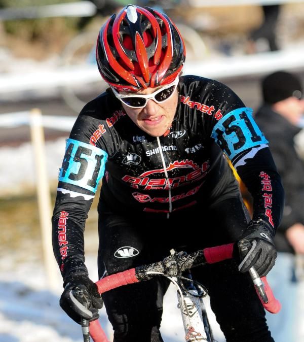 Kristen Wentworth (Planet Bike) finishes 15th.