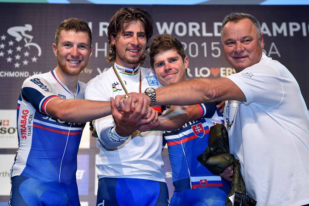 Peter Sagan with the Slovakian team on the World Championship podium