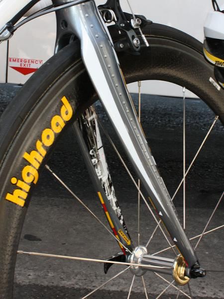 It's tough to see in the image but that yellow arrow pointing towards the fork tip says, 'RESCUE'.