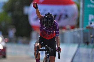 Ashleigh Moolman Pasio wins atop Monte Matajur queen stage at the Giro Donne 2021
