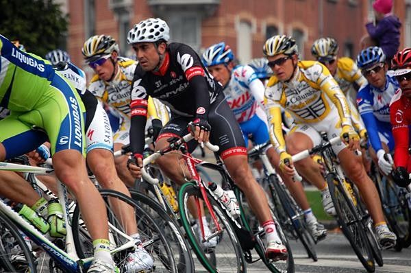 The bunch took a sharp right after what is usually the finish line in the Omloop &ndash; or the Tour de France stages.