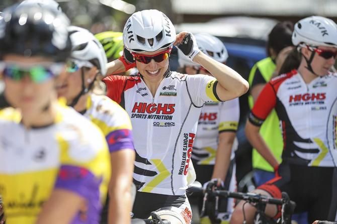 Rebecca Wiasak looked pretty happy to be racing for High 5 Dream Team