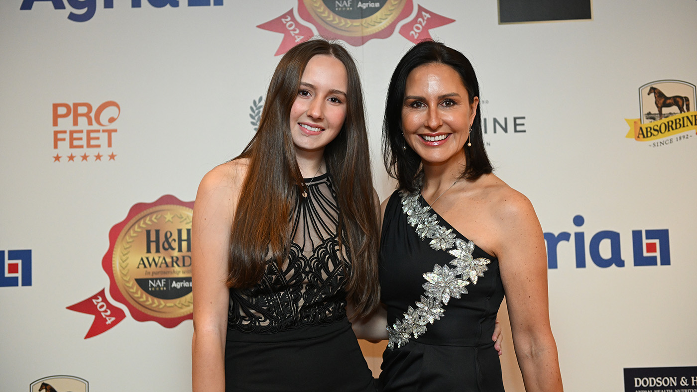 Ruby and Rebecca Hughes &amp;ndash; Horse &amp;amp; Hound Awards photos