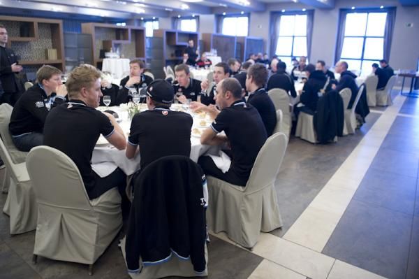 The Garmin and ex-Cervelo Test Team riders bond over lunch