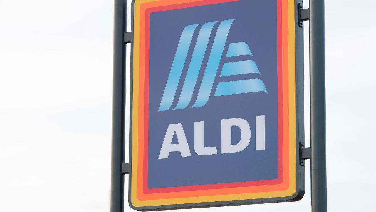 Aldi sign