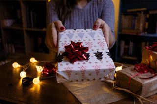 Julklapp för 100 kronor: Topplista med billiga julklappar 