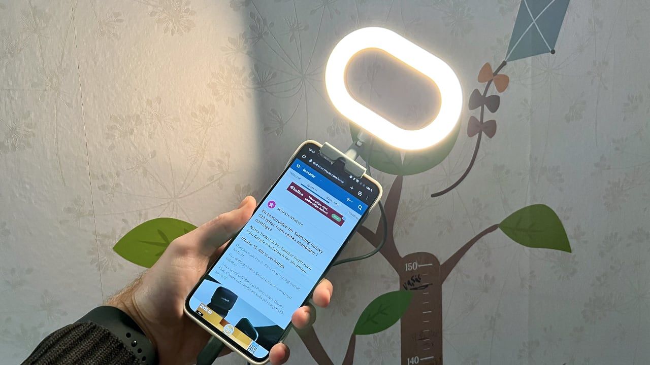 Ikea st&auml;nkregn ringlampa belysning laptop videokonferens