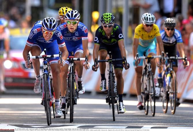 Jeremy Roy brings home the maillot jaune group