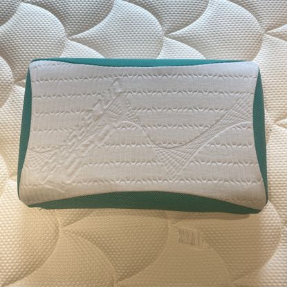 REM-Fit 500 Cool Gel Pillow testing