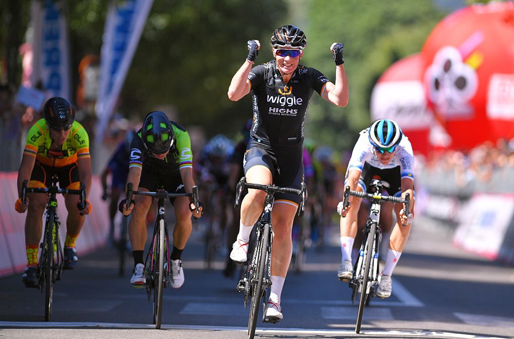 Kirsten Wild wins stage 2 at the Giro Rosa