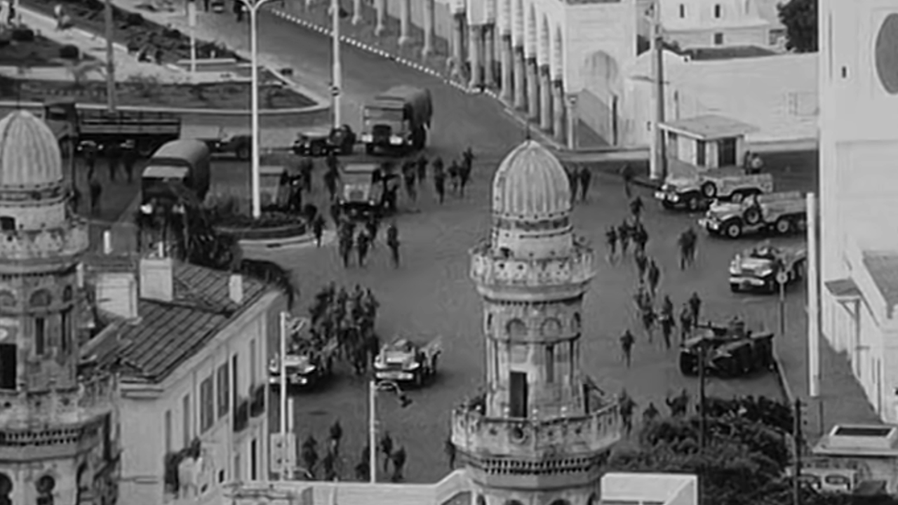 A scene in The Battle of Algiers