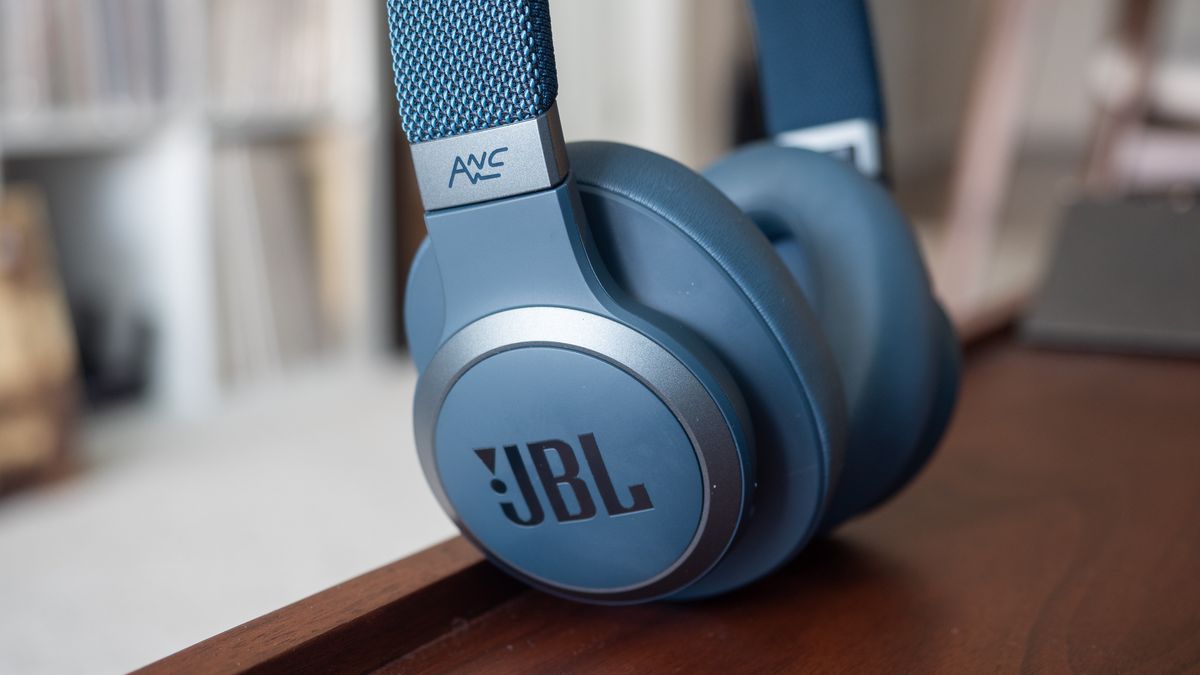 JBL Live 650BTNC