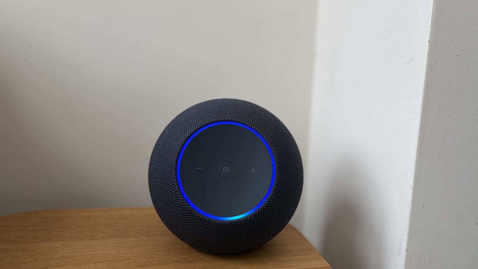 Testing the Amazon Echo Studio at home