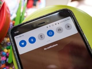 Android Q battery time notification shade