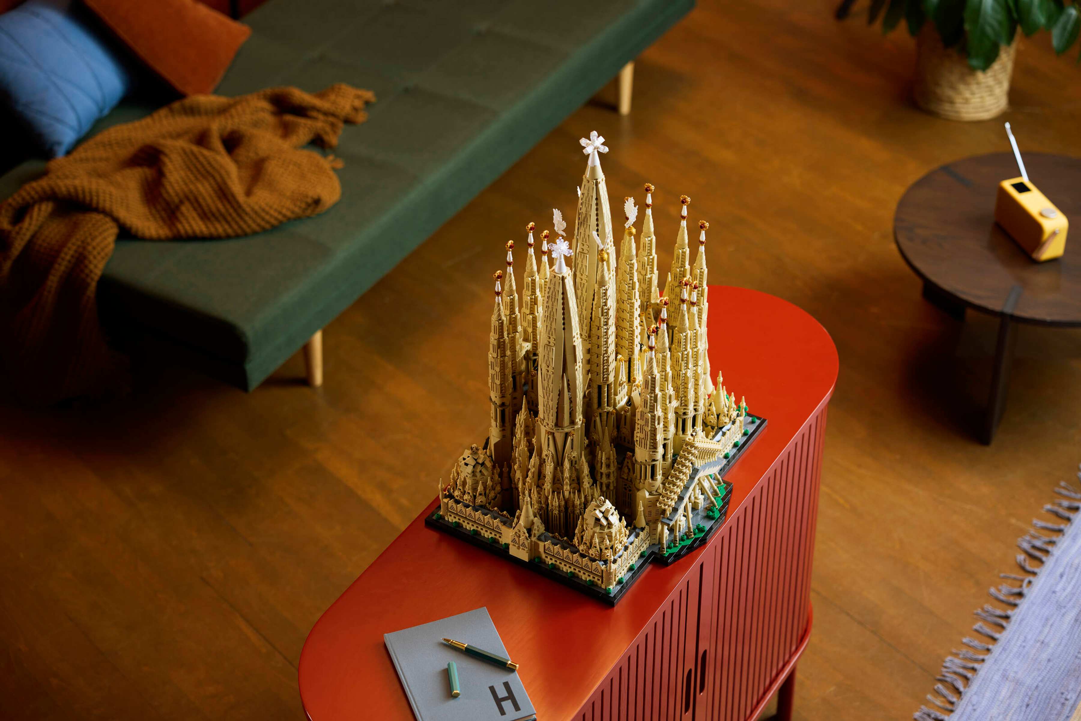 The completed Lego Architecture Sagrada Fam&amp;iacute;lia