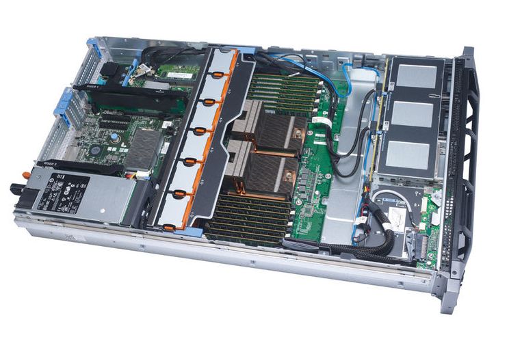 The interior of the Dell PowerEdge R715