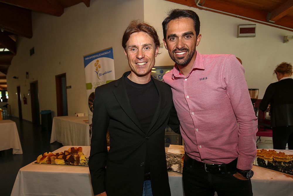 Damiano Cunego and Alberto Contador at stage 16 at the Giro d'Italia