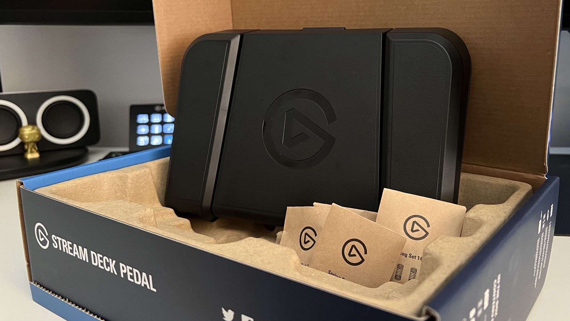 その他 elgato STREAM DECK PEDAL Amazon.com: Elgato Stream Deck Pedal – Hands-Free Studio