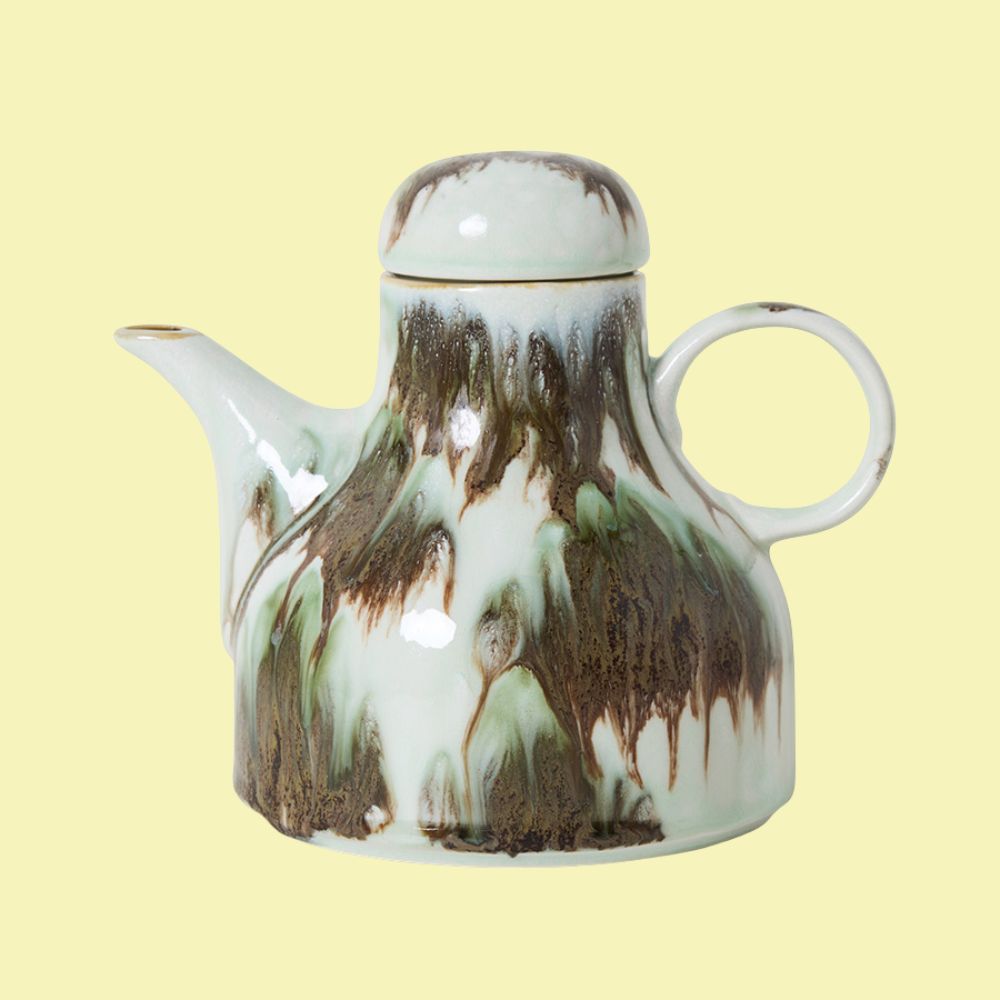 hkliving 70s ceramics: coffee pot against pale yellow background.