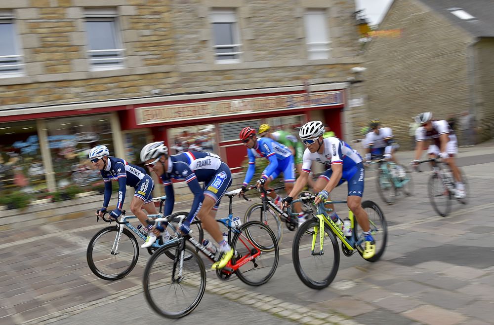 Riders climb the final hill at the European road championships.