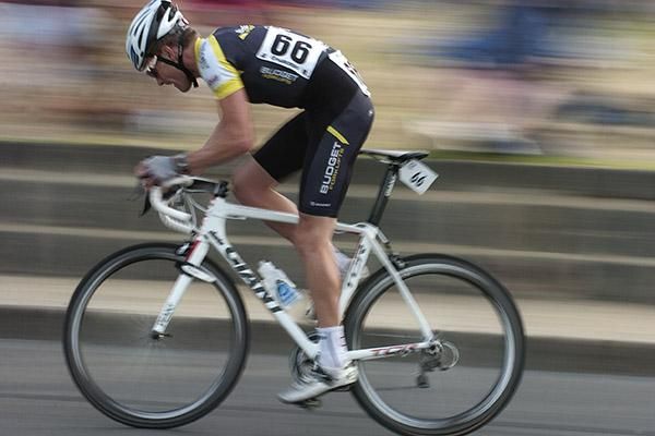 Cameron Jennings (Budget Forklifts)from Queensland speeds down the home straight on Geelong's Ritchie Boulevard.