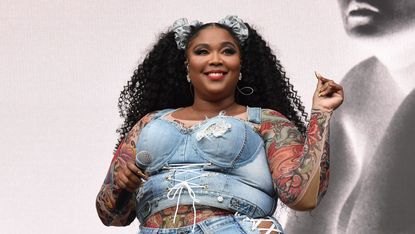 philadelphia, pa september 01 lizzo performs at made in america day 2 at benjamin franklin parkway on august 31, 2019 in philadelphia, pennsylvania photo by arik mcarthurwireimage