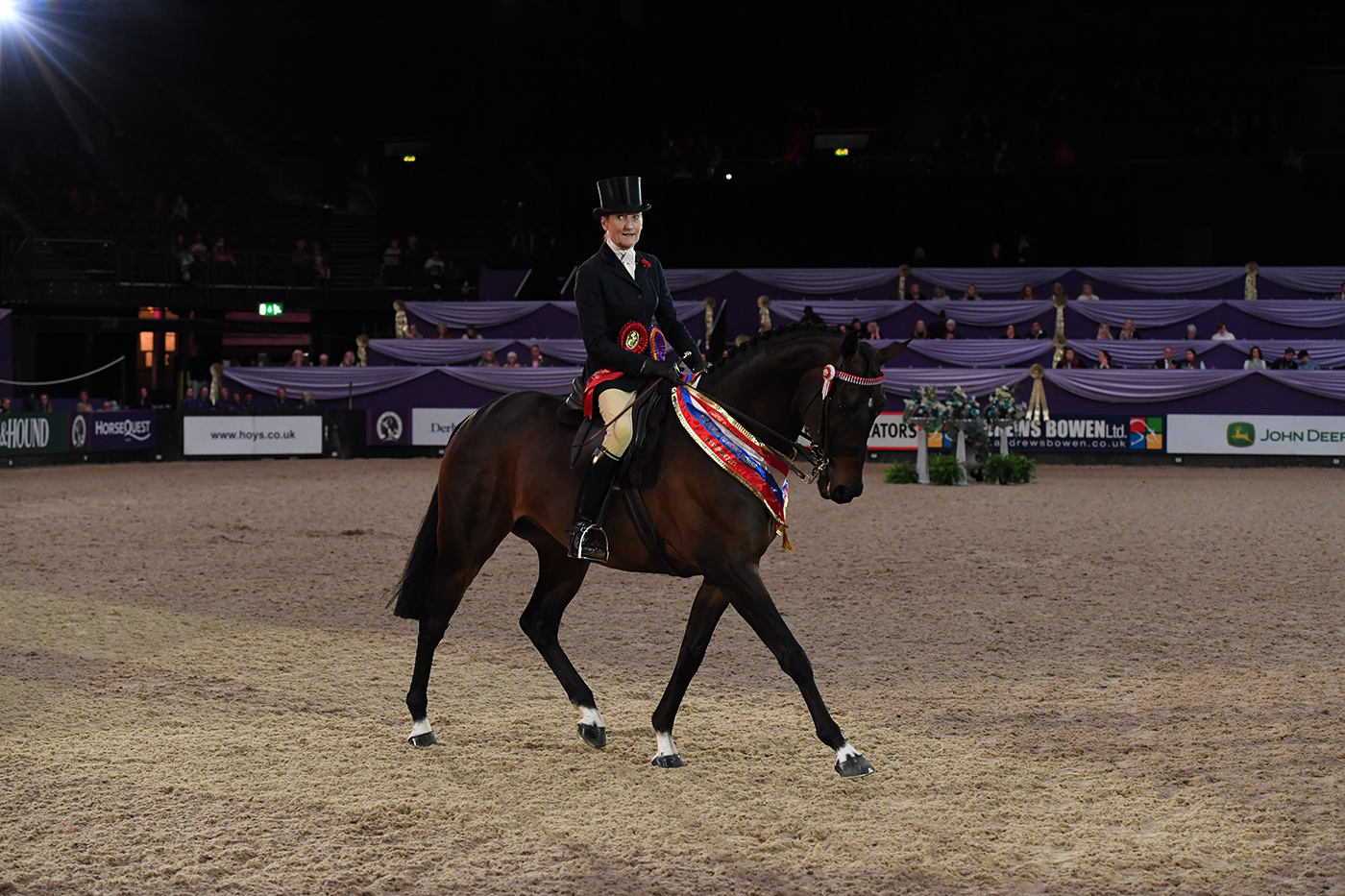 HOYS 06 10 21