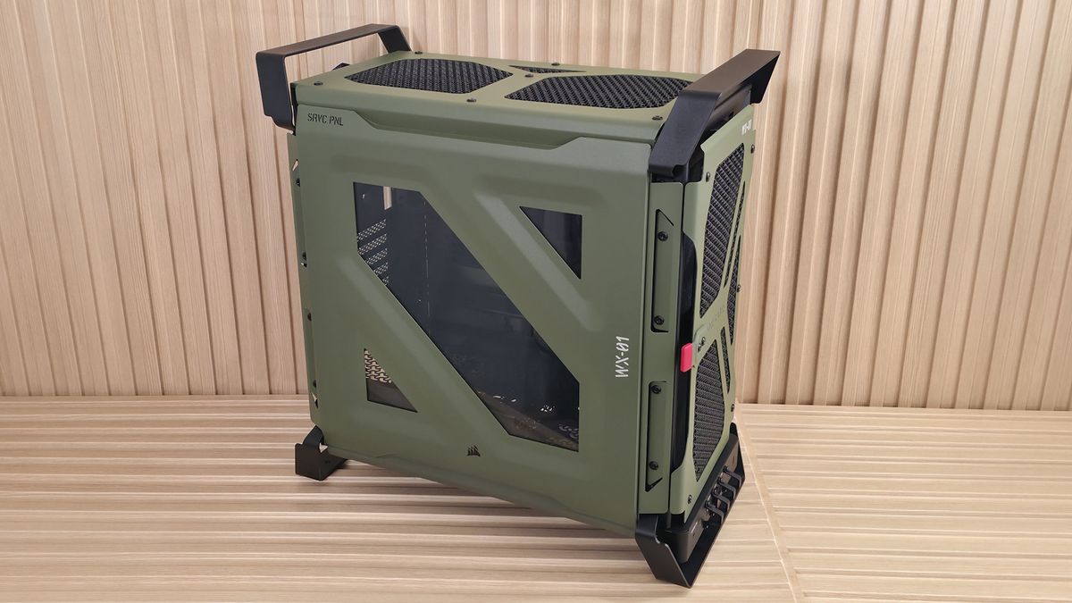 Corsair Warthog RS - Outside