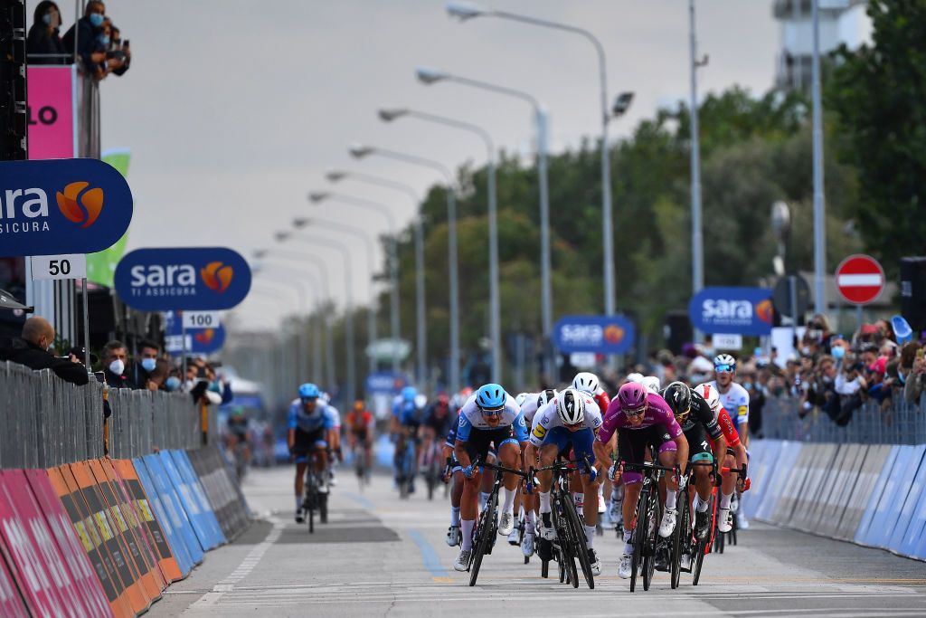 RIMINI ITALY OCTOBER 14 Sprint Arrival Arnaud Demare of France and Team Groupama FDJ Purple Points Jersey Peter Sagan of Slovakia and Team Bora Hansgrohe Alvaro Jose Hodeg Chagui of Colombia and Team Deceuninck QuickStep Simone Consonni of Italy and Team Cofidis Solutions Credits Rick Zabel of Germany and Team Israel StartUp Nation Fernando Gaviria Rendon of Colombia and UAE Team Emirates during the 103rd Giro dItalia 2020 Stage Eleven a 182 km stage from Porto SantElpidio to Rimini girodiitalia Giro on October 14 2020 in Rimini Italy Photo by Stuart FranklinGetty Images