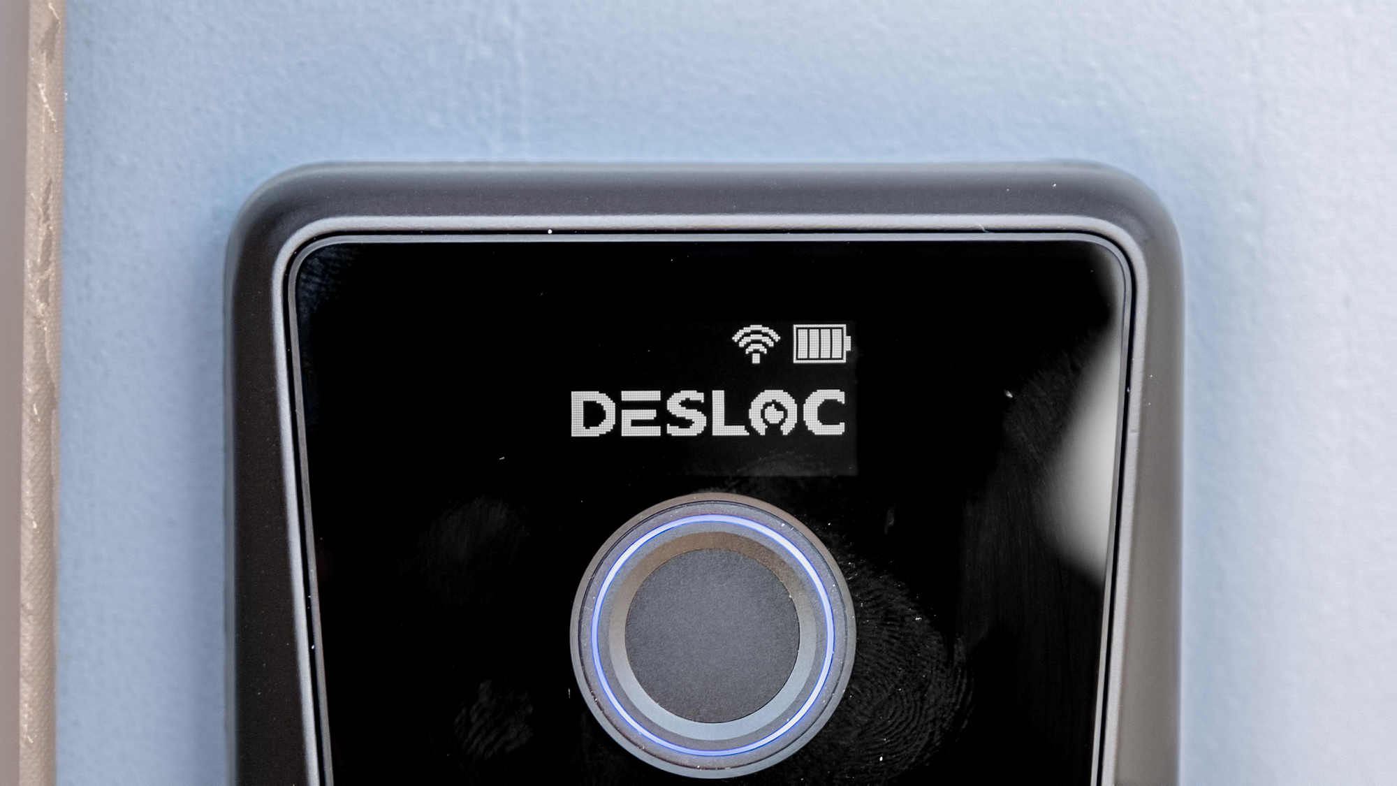 Fingerprint sensor on the Desloc D110 Plus