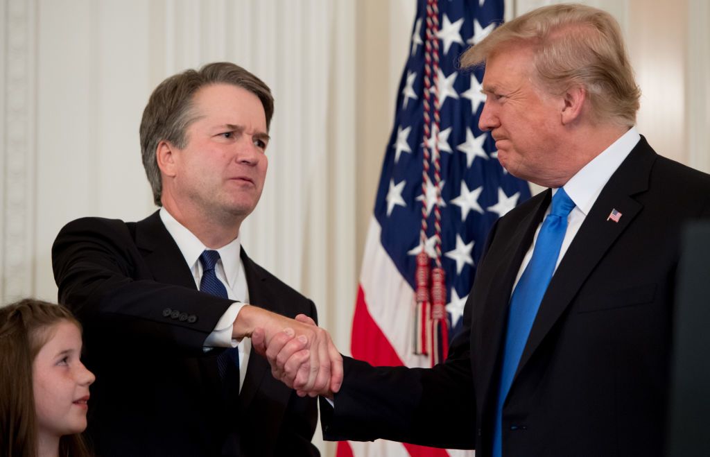 Trump shakes hands with Brett Kavanaugh