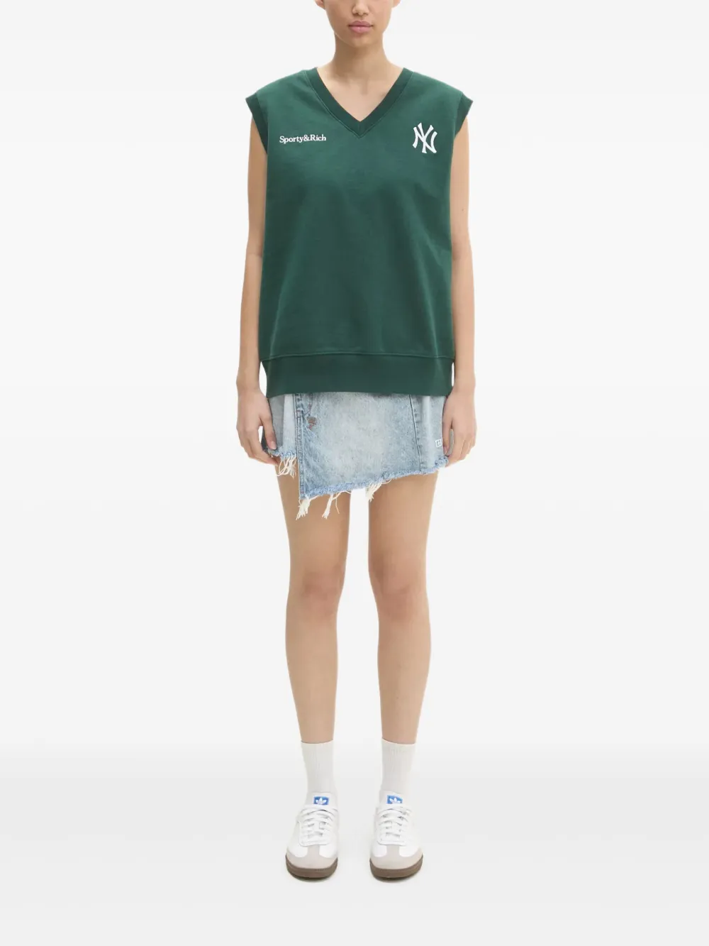 Sporty &amp;amp; Rich Yankees Serif V-Neck Logo-Embroidered Top | Xs