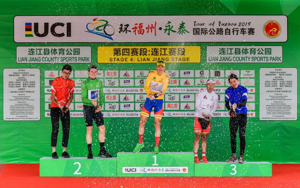 Champagne on the podium for Davidenok
