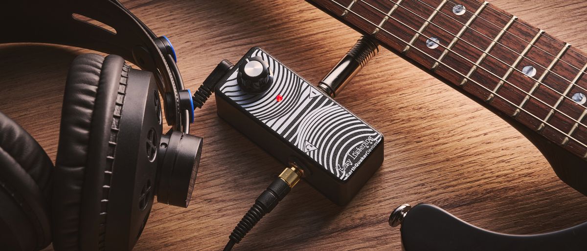 With no smartphone app, no IR loader, and just a single knob for