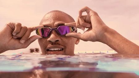 Speedo swimming goggles