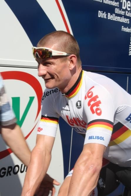 Sprinter Andre Greipel (Lotto-Belisol) was cracking jokes and smiling before the stage &ndash; which features five categorised climbs