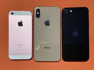iPhone SE 2016 Rose Gold iPhone Xs Gold, iPhone SE 2020 Black