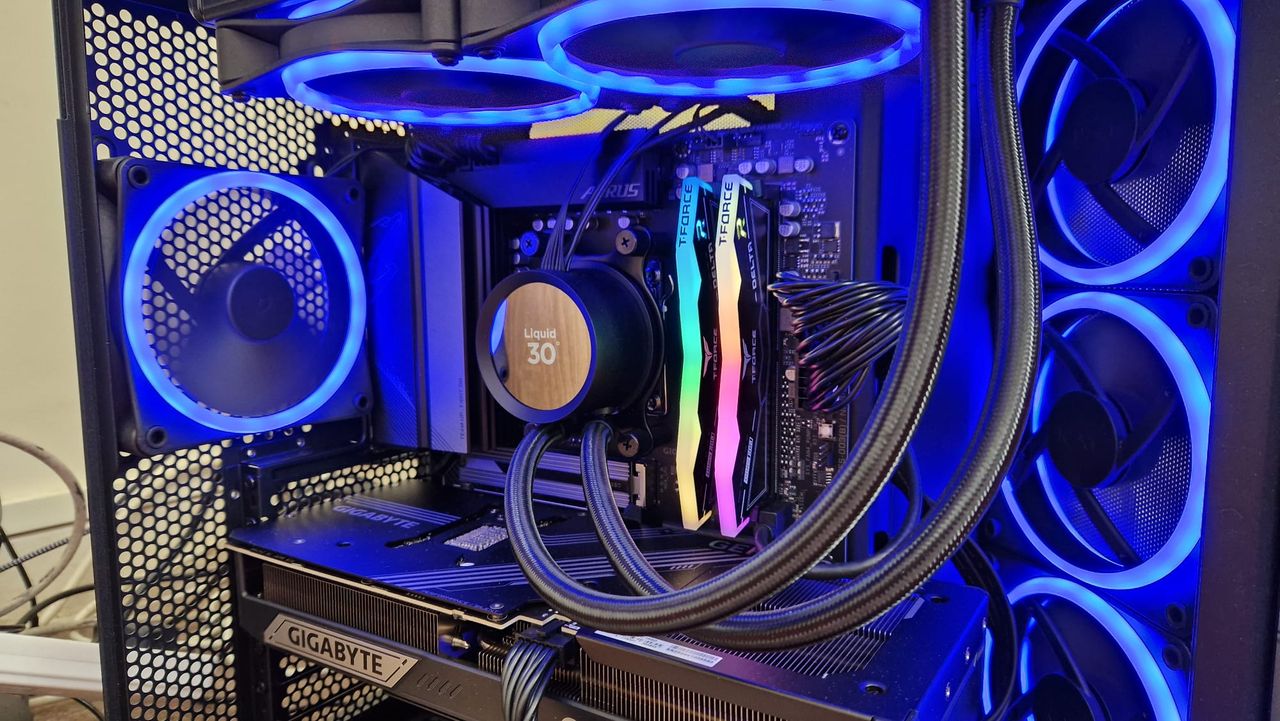 The motherboard of the NZXT Player Three RTX 5080 Edition
