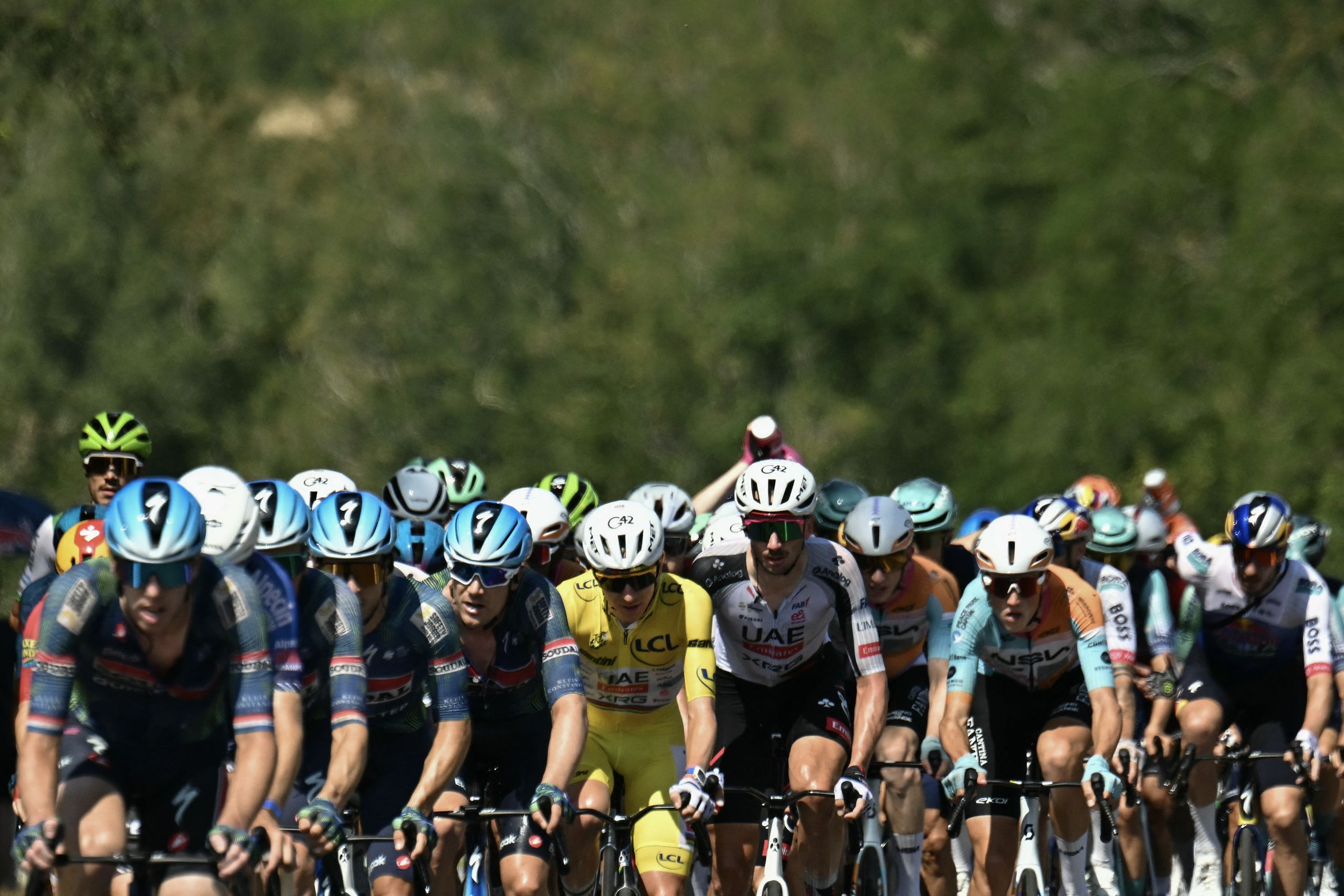 All that glitters is not gold – Half of Tour de France teams searching for title sponsors to fund rising rider salaries