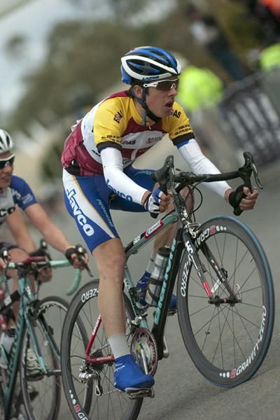 Eric Sheppard (Jayco/VIS) goes on the attack again in his most aggressive riders jersey from stage eight.