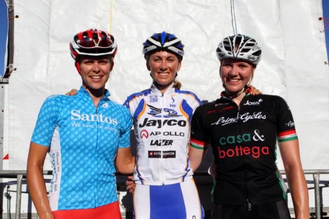 The podium - Kimberley Wells (Specialized - Securitor), Jo Hogan (Team Jayco-VIS), Sarah Roy (Crino Cycles / Casa &amp; Boggeta)