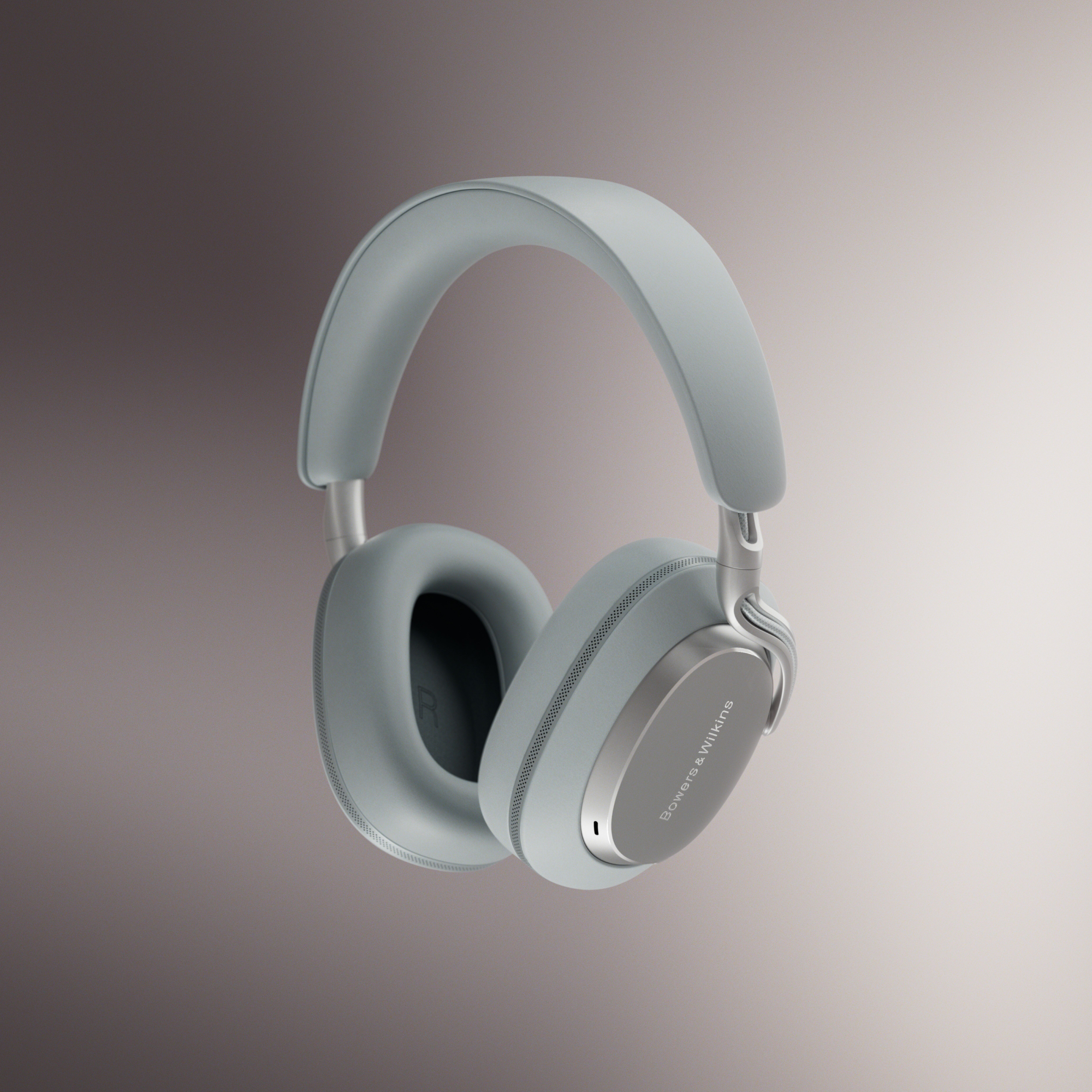 Bowers & Wilkins Px8 S2 in Pearl Blue