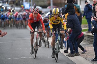 Tiesj Benoot and Wout van Aert go head-to-head in Omloop Het Nieuwsblad 2020 