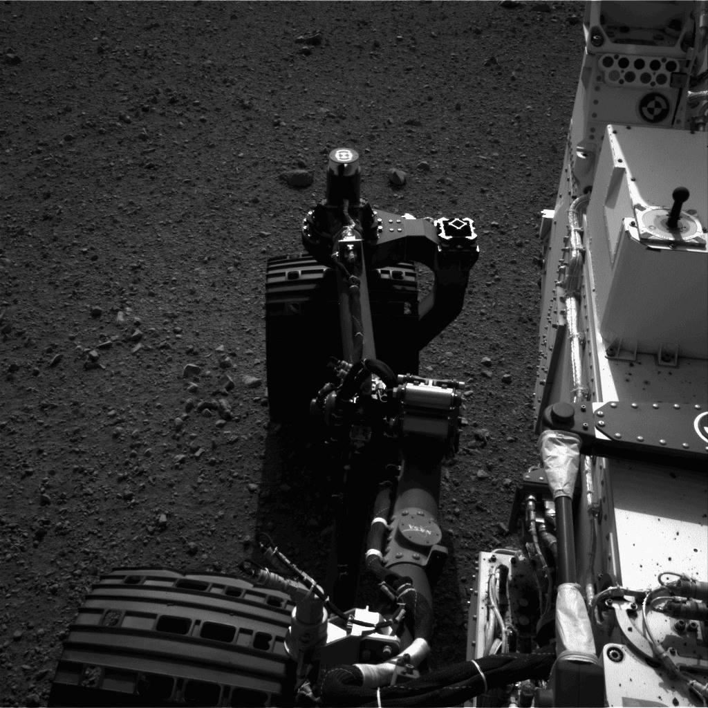 Curiosity&#039;s Wheel Moving