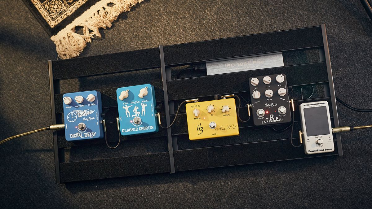 Harley Benton gets in on the expandable pedalboard action with the