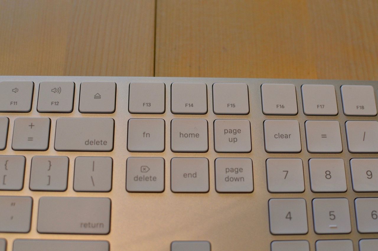 Magic Keyboard with Numeric Keypad