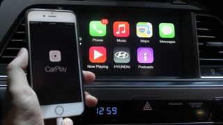 Hyundai Blue Link review with Apple CarPlay