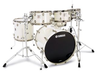 Hexagonally-shaped bass drum spurs offer solid support and fold up neatly for transport