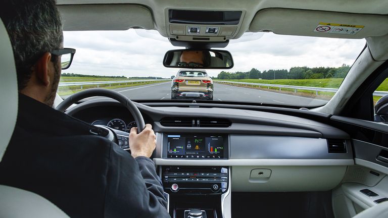 1. Connected Convoy on Road