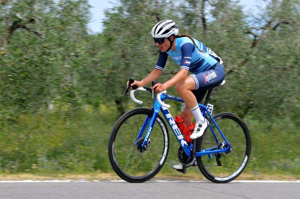 PUEGNAGO DEL GARDA ITALY JULY 08 Lucinda Brand of Netherlands and Team Trek Segafredo in breakaway during the 32nd Giro dItalia Internazionale Femminile 2021 Stage 7 a 1096km stage from Soprazocco di Gavardo to Puegnago Del Garda 219m GiroDonne UCIWWT on July 08 2021 in Puegnago del Garda Italy Photo by Luc ClaessenGetty Images